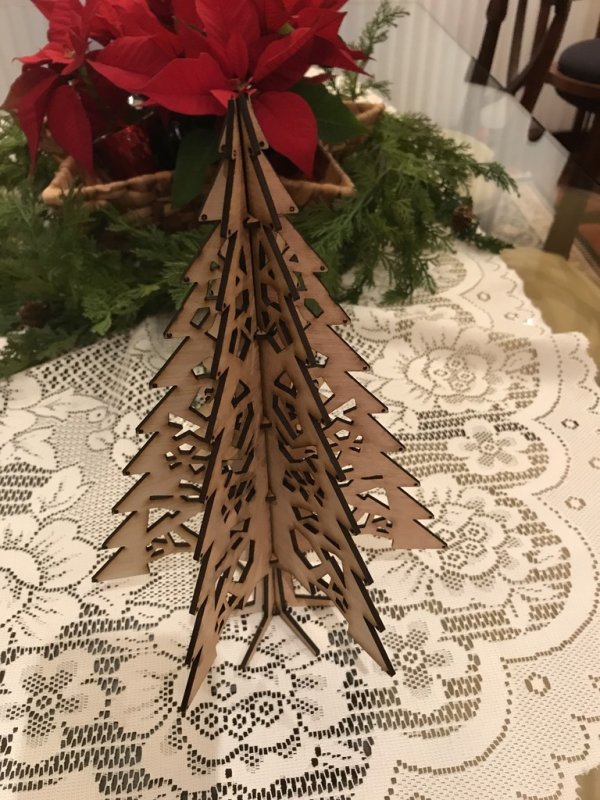 طرح درخت کریسمس مناسب برای استفاده در دستگاه های cnc چوب و cnc لیزر - laser cut christmas tree svg file