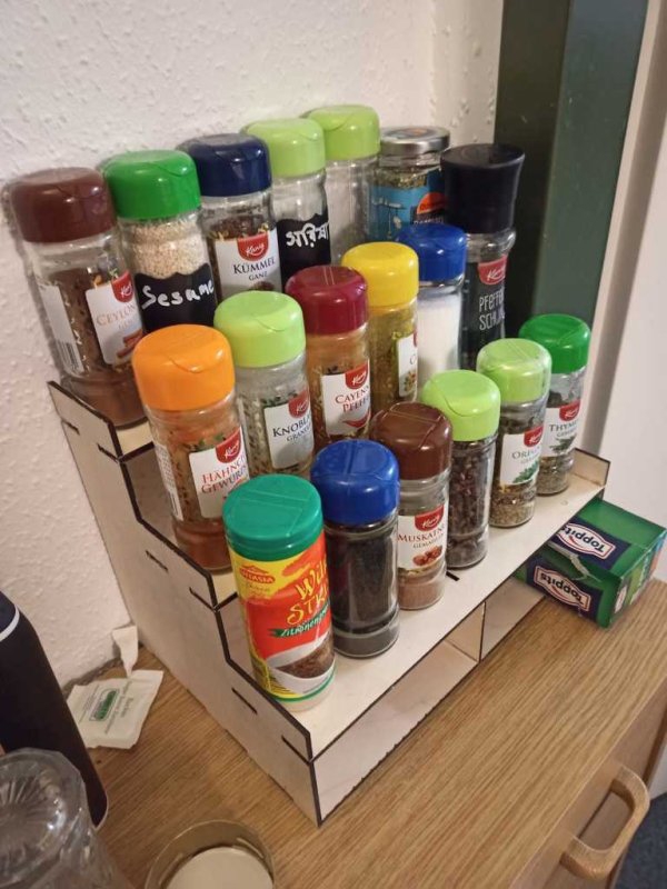 طرح جا ادویه ۳ میلی‌متری مناسب برای استفاده در دستگاه های cnc چوب و cnc لیزر - laser cut spice rack 3mm