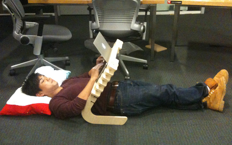 طرح میز کامپیوتر تخته سه لا مناسب برای استفاده در دستگاه های cnc چوب و cnc لیزر - computer table plywood laser cut dxf file