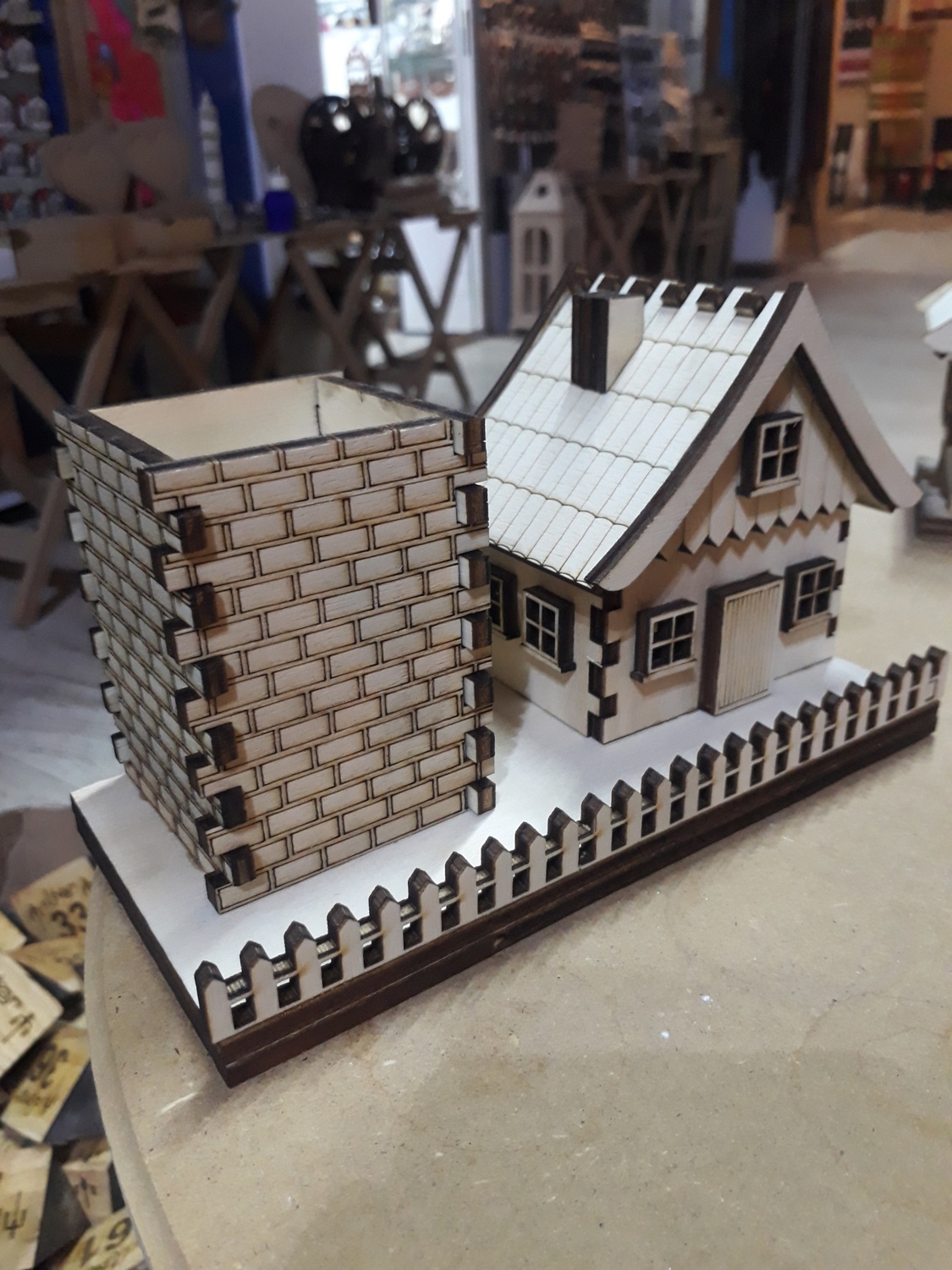 طرح جا مدادی قلک مناسب برای استفاده در دستگاه های cnc چوب و cnc لیزر - laser cut piggy bank pencil holder ai file
