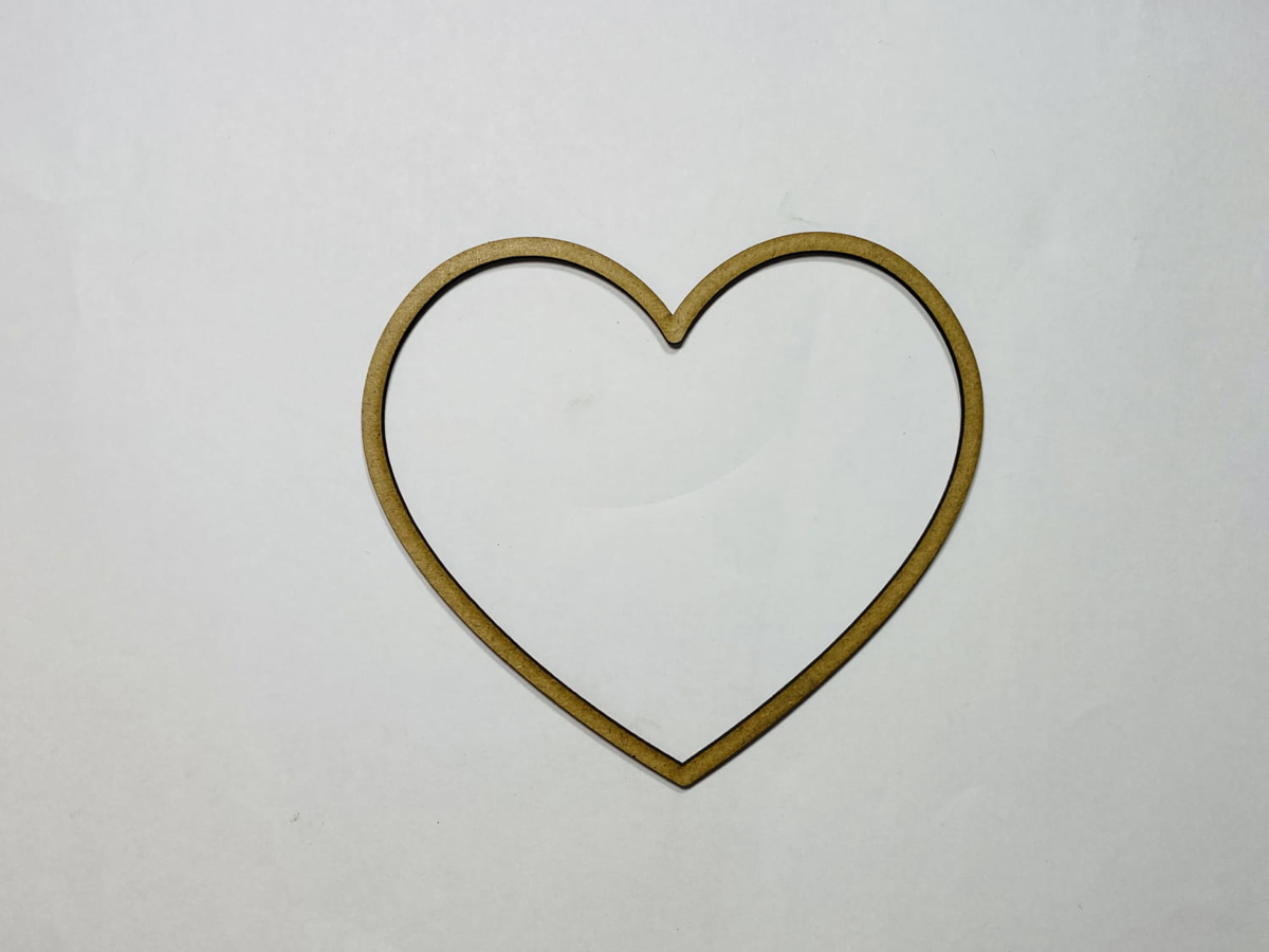 طرح قلب طرح چوب ناتمام مناسب برای استفاده در دستگاه های cnc چوب و cnc لیزر - laser cut heart cutout unfinished wood shape craft cdr file