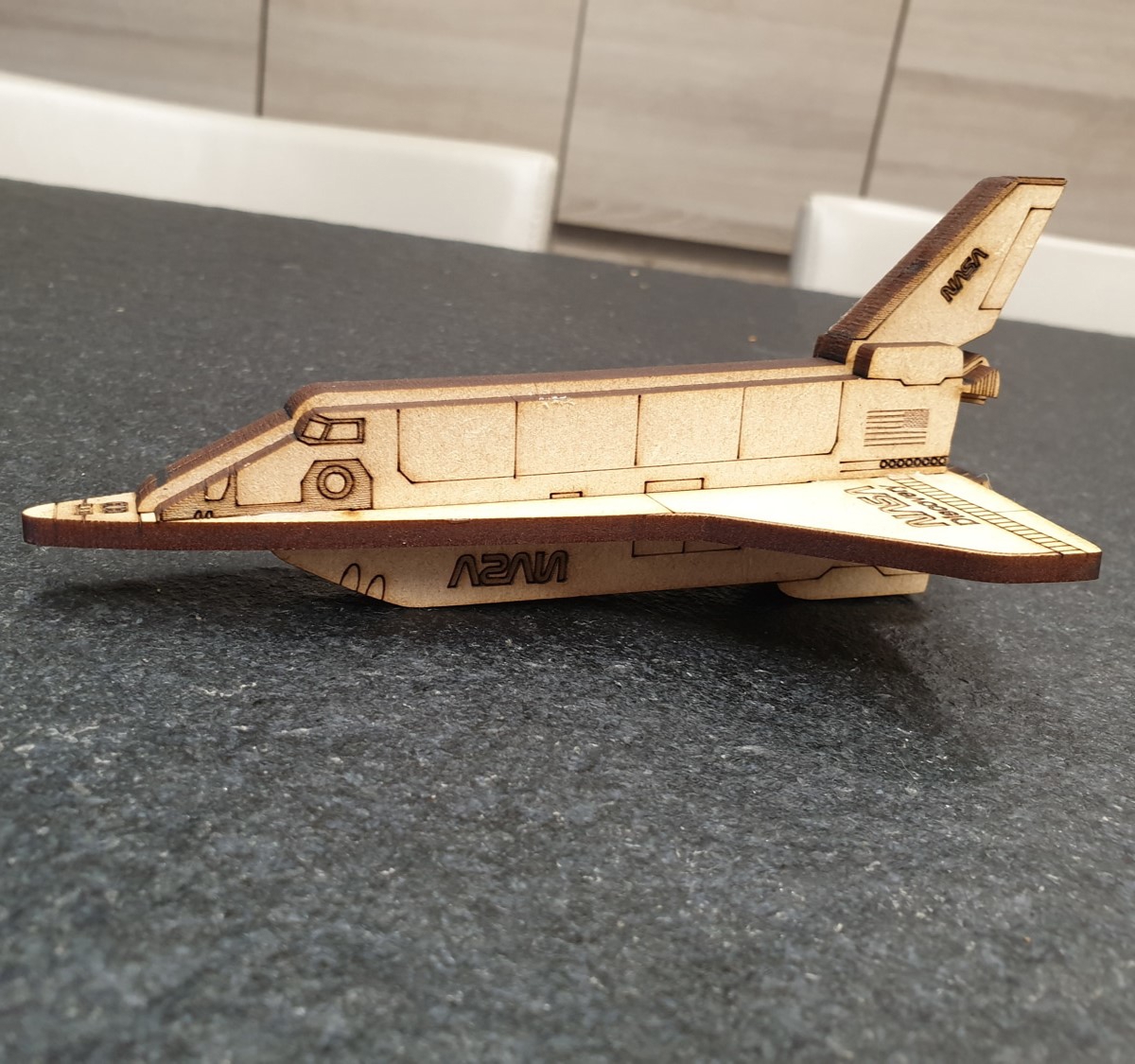 طرح مدل سه بعدی شاتل فضایی دیسکاوری مناسب برای استفاده در دستگاه های cnc چوب و cnc لیزر - laser cut orbiter space shuttle discovery 3d model svg file