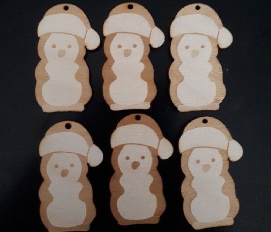 طرح و تزئینات کریسمس پنگوئن مناسب برای استفاده در دستگاه های cnc چوب و cnc لیزر - laser cut penguin christmas ornaments svg file