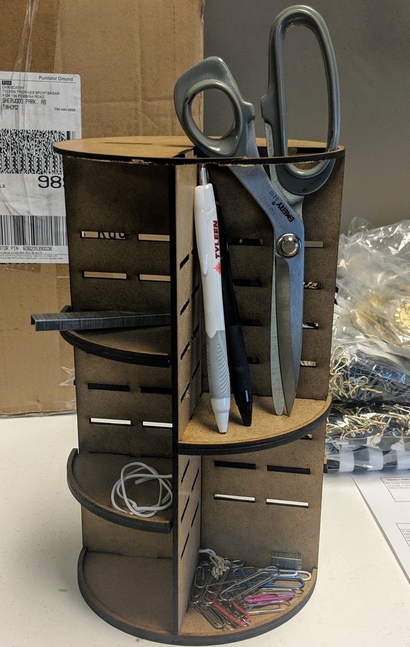 طرح قفسه لوازم صنایع دستی گرد مناسب برای استفاده در دستگاه های cnc چوب و cnc لیزر - laser cut round shaped craft supplies storage rack cdr file