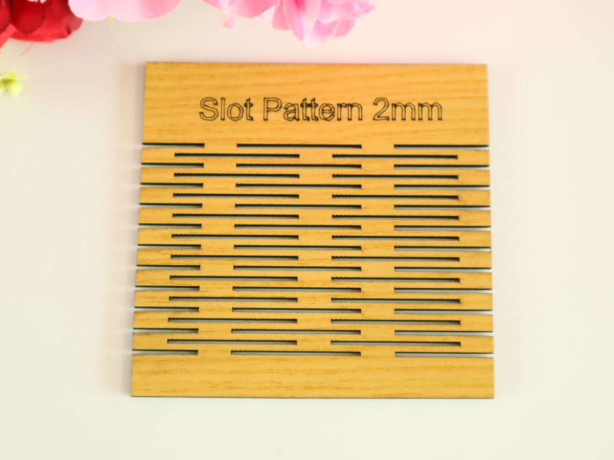 طرح لولای نشیمن با ضخامت ۲ میلی‌متر مناسب برای استفاده در دستگاه های cnc چوب و cnc لیزر - laser cut living hinge slot pattern 2mm cdr file