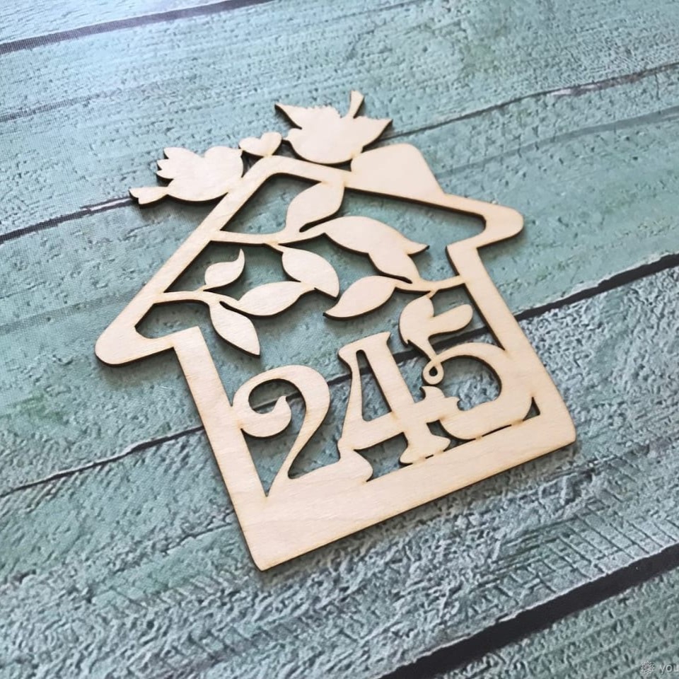 طرح تابلو شماره خانه چوبی مناسب برای استفاده در دستگاه های cnc چوب و cnc لیزر - laser cut wooden house number sign cdr file