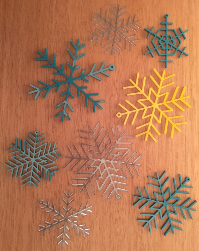 طرح تزیینات دانه برف کریسمس مناسب برای استفاده در دستگاه های cnc چوب و cnc لیزر - laser cut christmas snowflake ornaments cdr file