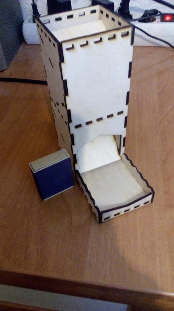 طرح برج برای تاس مناسب برای استفاده در دستگاه های cnc چوب و cnc لیزر - tower for dice dxf file