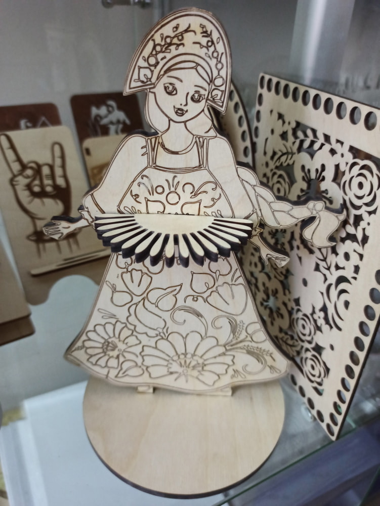 طرح جا دستمال سفره دختر قدیمی مناسب برای استفاده در دستگاه های cnc چوب و cnc لیزر - laser cut vintage girl napkin holder cdr file