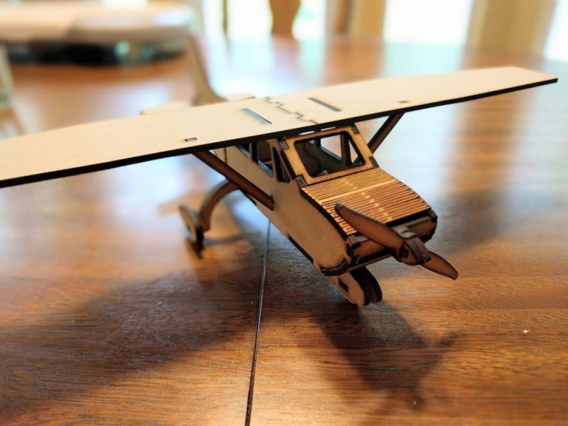 طرح هواپیمای سسنا مناسب برای استفاده در دستگاه های cnc چوب و cnc لیزر - laser cut airplane cessna svg file