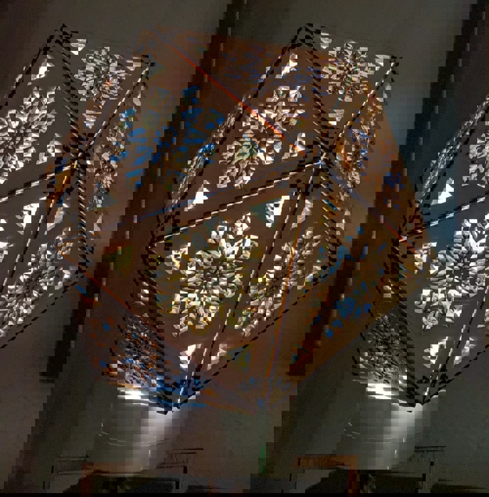 طرح چراغ دکوری بیست وجهی مناسب برای استفاده در دستگاه های cnc چوب و cnc لیزر - laser cut icosahedron light decor svg file