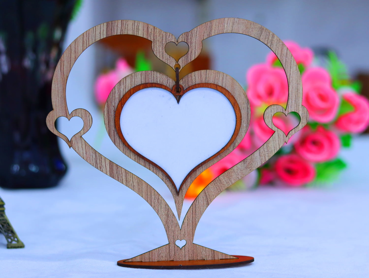طرح قاب قلب چوبی با ضخامت 3 میلی‌متر مناسب برای استفاده در دستگاه های cnc چوب و cnc لیزر - laser cut wooden heart frame 3mm cdr file