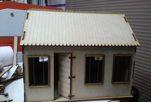 طرح خانه با ضخامت ۳ میلی‌متر مناسب برای استفاده در دستگاه های cnc چوب و cnc لیزر - house 3mm dxf file