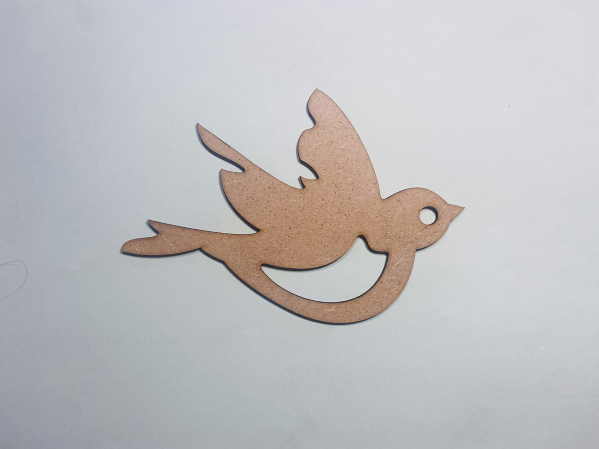 طرح پرنده در حال پرواز مناسب برای استفاده در دستگاه های cnc چوب و cnc لیزر - laser cut flying bird unfinished cutout shape cdr file