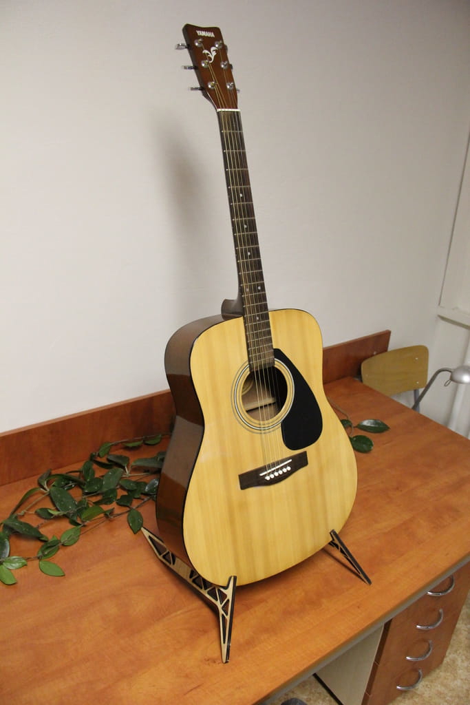 طرح پایه گیتار آکوستیک مناسب برای استفاده در دستگاه های cnc چوب و cnc لیزر - laser cut acoustic guitar stand dxf file