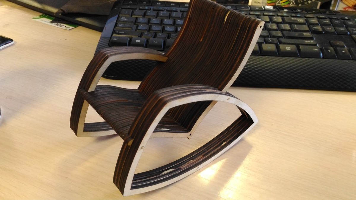 طرح صندلی راحتی چوبی مناسب برای استفاده در دستگاه های cnc چوب و cnc لیزر - laser cut wooden armchair cdr file