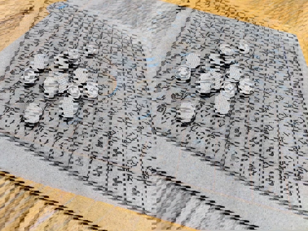 طرح کارت و قطعات بازی مناسب برای استفاده در دستگاه های cnc چوب و cnc لیزر - laser cut sequence card game board and pieces cdr file