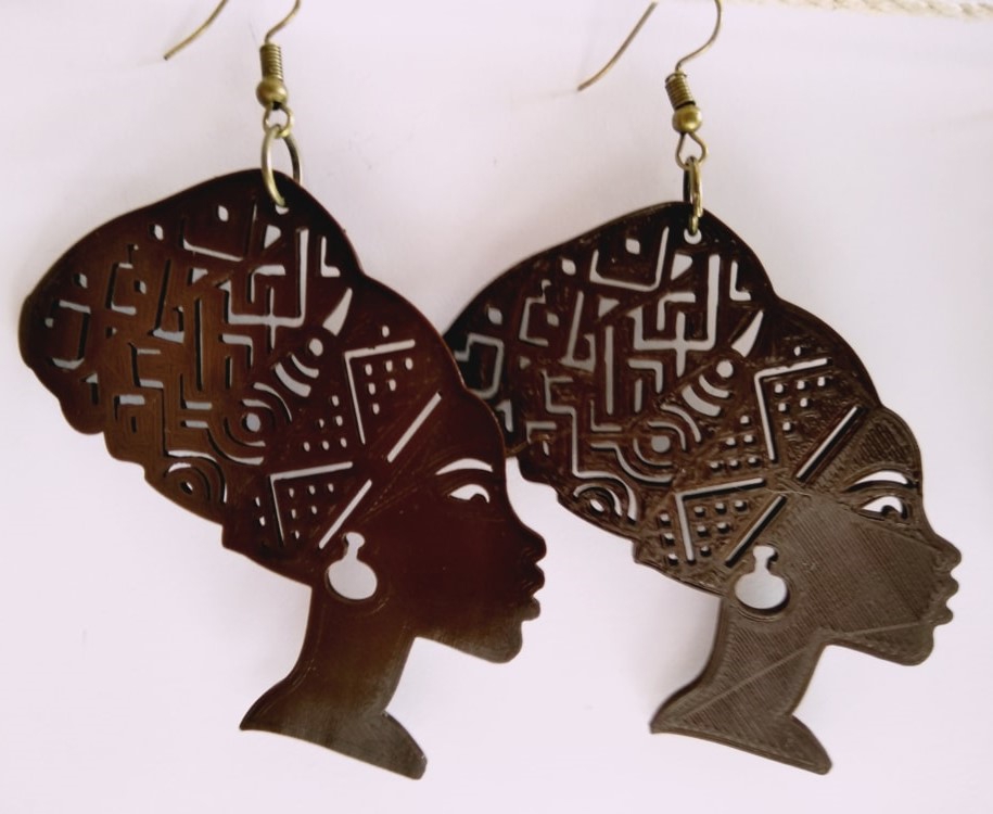 طرح گوشواره ملکه مصر مناسب برای استفاده در دستگاه های cnc چوب و cnc لیزر - laser cut egypt queen earrings svg file