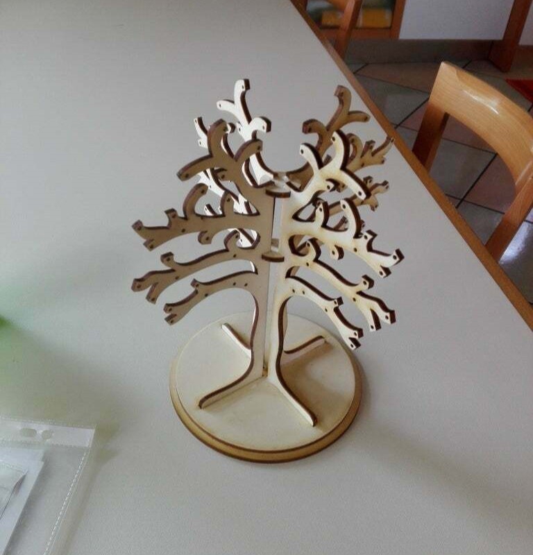 طرح درخت جواهرات چوبی مناسب برای استفاده در دستگاه های cnc چوب و cnc لیزر - laser cut wooden jewelry tree dxf file