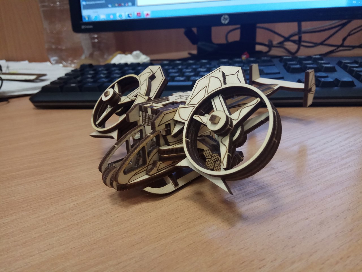 طرح اسکورپیون گانشیپ ۹۹ مناسب برای استفاده در دستگاه های cnc چوب و cnc لیزر - laser cut at 99 scorpion gunship cdr file