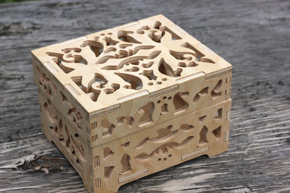 طرح فایل dwg جعبه صندوقچه ۸ میلی‌متری مناسب برای استفاده در دستگاه های cnc چوب و cnc لیزر - laser cut chest box 8mm dwg file