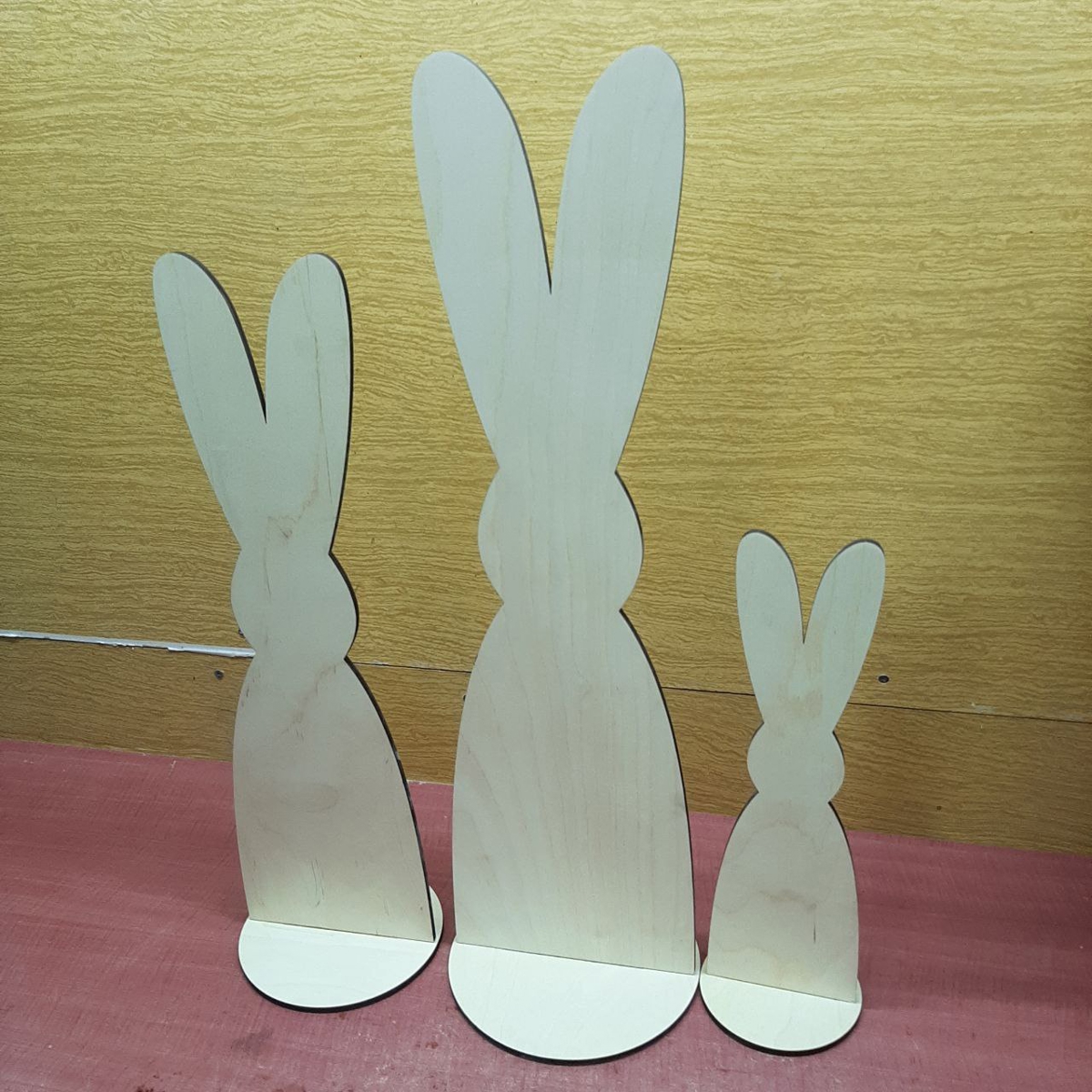 طرح خرگوش ایستاده تزئینی عید پاک مناسب برای استفاده در دستگاه های cnc چوب و cnc لیزر - laser cut decorative standing easter bunny cdr file