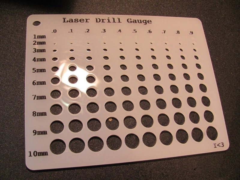 طرح دستگاه سوراخ کاری لیزری مناسب برای استفاده در دستگاه های cnc چوب و cnc لیزر - laser cut hole gauge for laser cutter