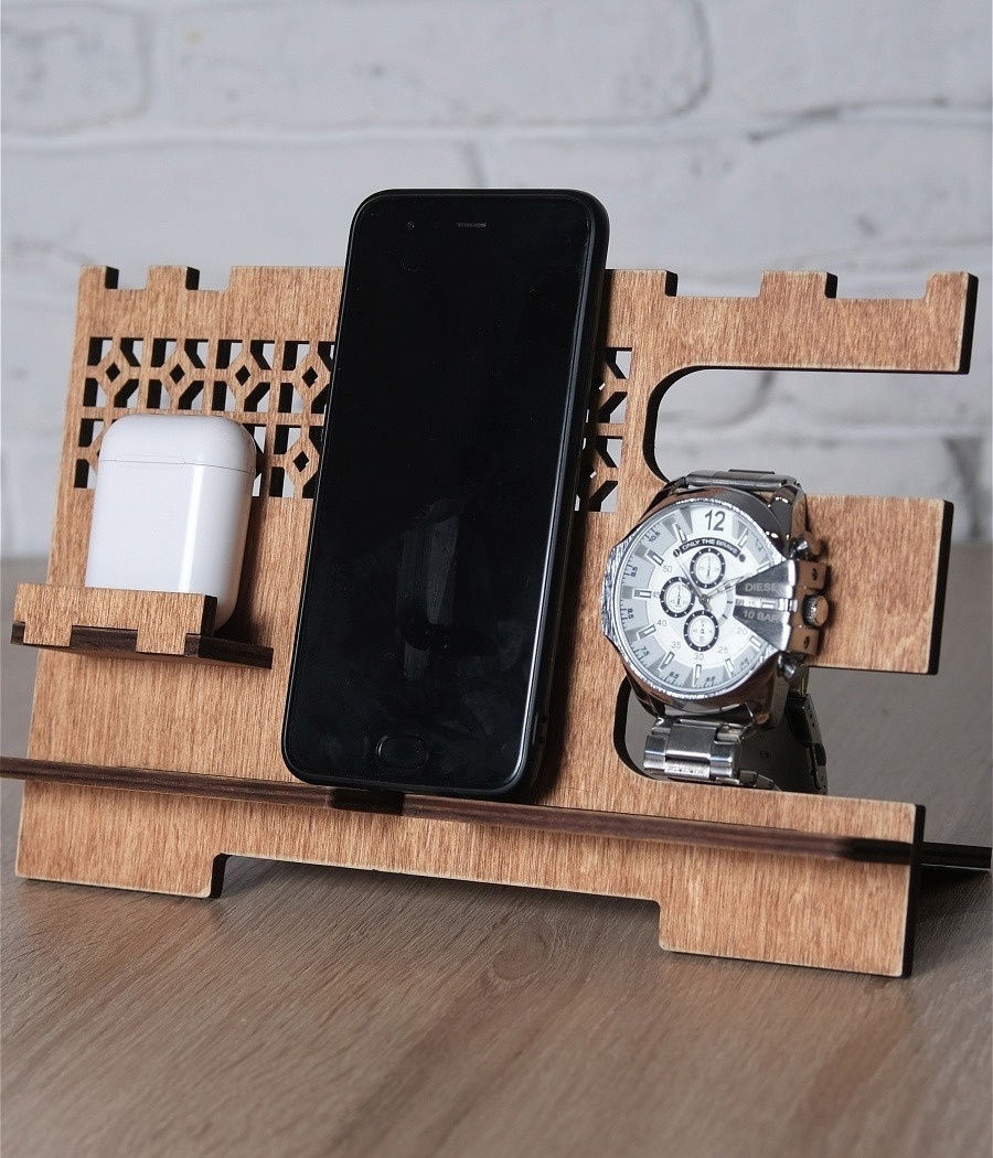 طرح پایه نگهدارنده گوشی موبایل مناسب برای استفاده در دستگاه های cnc چوب و cnc لیزر - laser cut cell phone stand wooden docking station cdr file