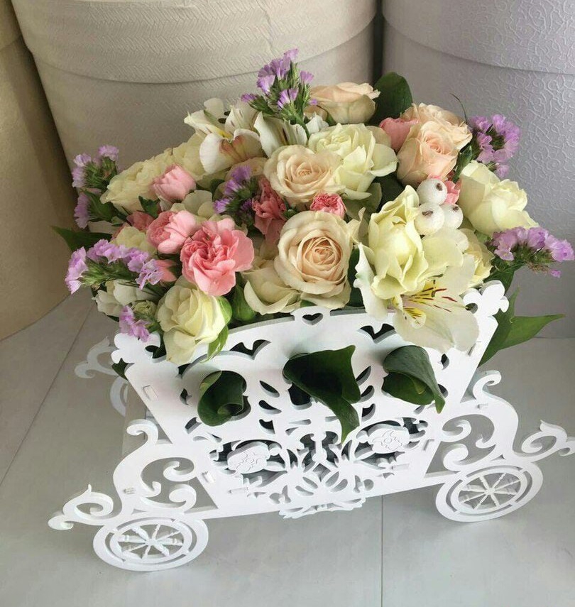طرح پایه گل کالسکه مناسب برای استفاده در دستگاه های cnc چوب و cnc لیزر - laser cut carriage flower stand cdr file