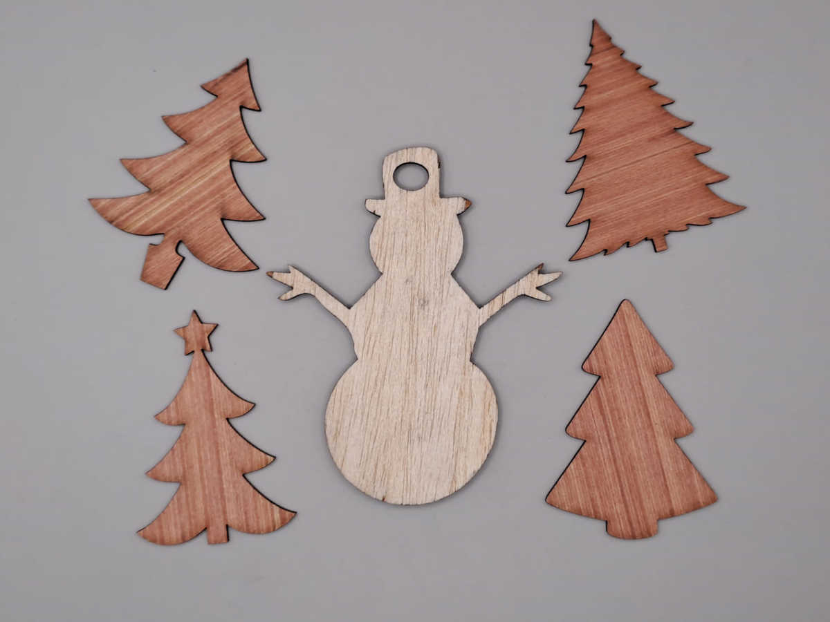 طرح مخصوص کاردستی آدم برفی چوبی مناسب برای استفاده در دستگاه های cnc چوب و cnc لیزر - laser cut wood snowman craft blank decoration cdr file