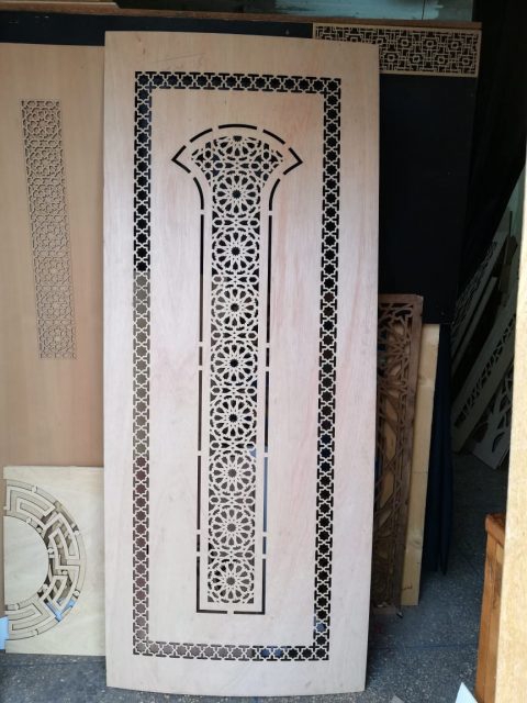 طرح درب مناسب برای استفاده در دستگاه های cnc چوب و cnc لیزر - laser cut door design dxf file