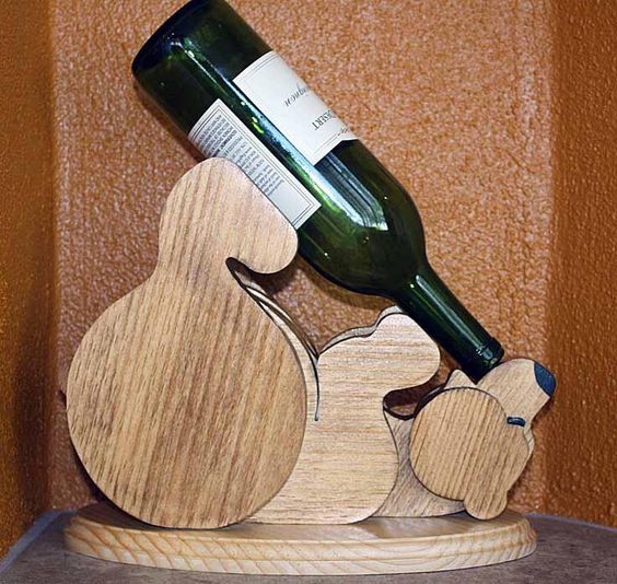 طرح فایل لایه باز وکتور جای بطری نوشابه به شکل خرس مناسب برای استفاده در دستگاه های cnc چوب و cnc لیزر - bear shape wine bottle holder eps file