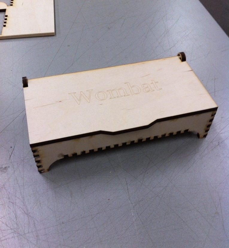 طرح جعبه پول چوبی با درب مناسب برای استفاده در دستگاه های cnc چوب و cnc لیزر - laser cut wooden money box with lid template ai file