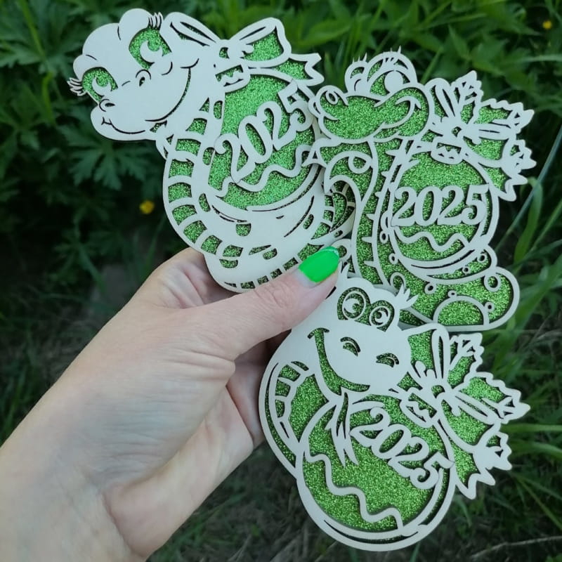 طرح مار کوچولو مناسب برای استفاده در دستگاه های cnc چوب و cnc لیزر - laser cut baby snake decoration dxf file
