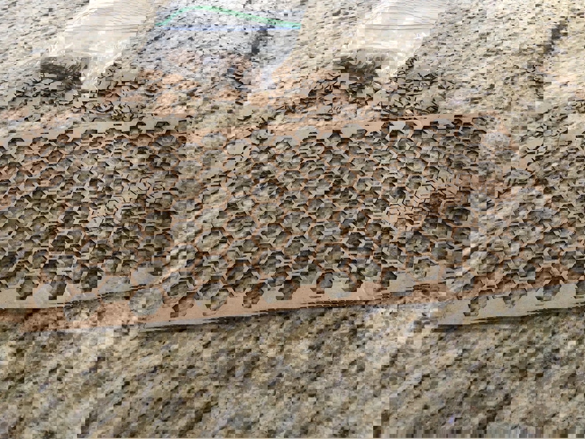 طرح کلمات بازی تخته ای مناسب برای استفاده در دستگاه های cnc چوب و cnc لیزر - laser cut word board game svg file