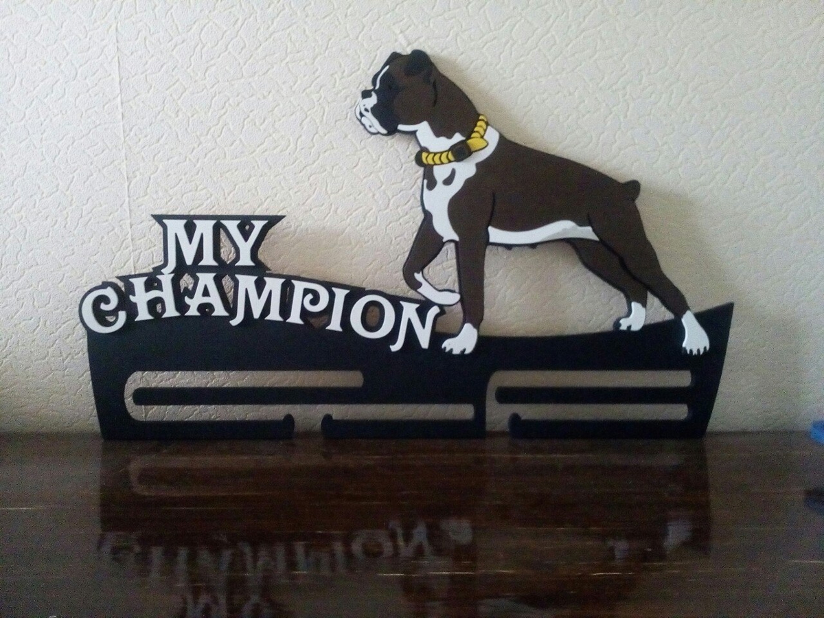 طرح مدال بولداگ مناسب برای استفاده در دستگاه های cnc چوب و cnc لیزر - bulldogs medal holder laser cut template cdr file