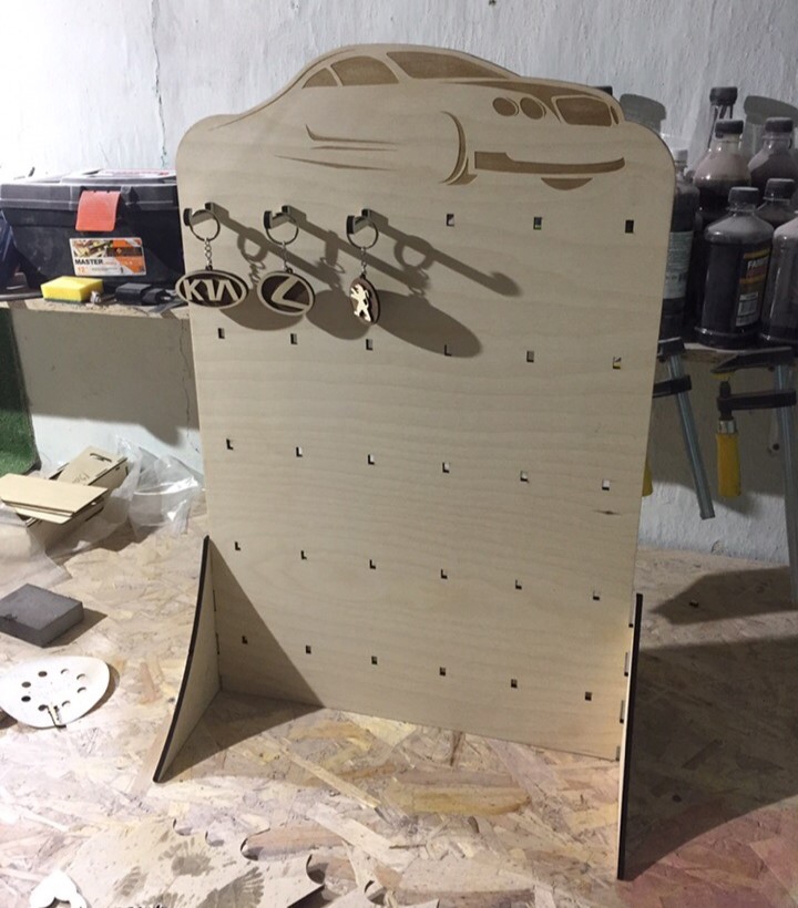 طرح جاکلیدی مناسب برای استفاده در دستگاه های cnc چوب و cnc لیزر - laser cut keychain display stand cdr file