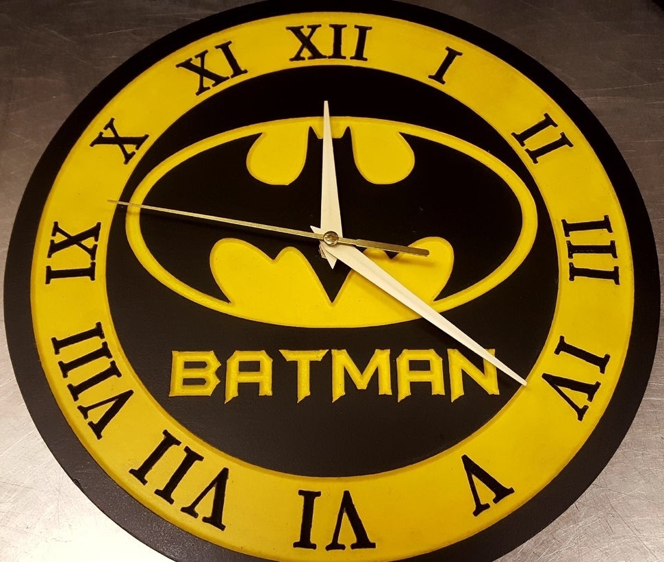 طرح ساعت بتمن ۱۲ اینچی مناسب برای استفاده در دستگاه های cnc چوب و cnc لیزر - laser cut batman clock 12 inch dxf file