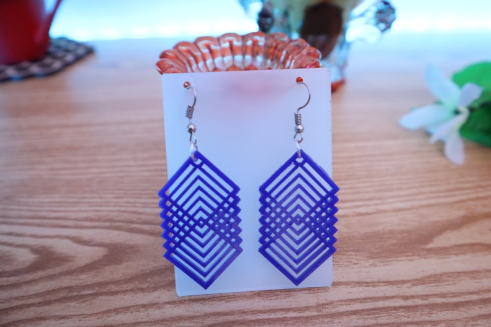 طرح هندسی گوشواره مناسب برای استفاده در دستگاه های cnc چوب و cnc لیزر - laser cut geometric design earrings dxf file