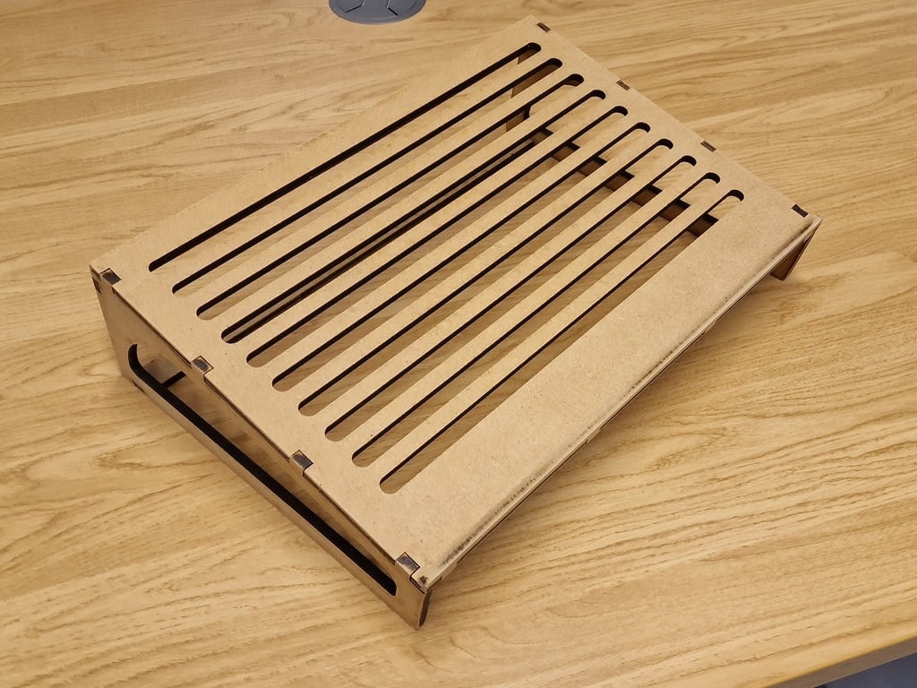 طرح پایه لپ تاپ ساده مناسب برای استفاده در دستگاه های cnc چوب و cnc لیزر - laser cut simple laptop stand dxf file
