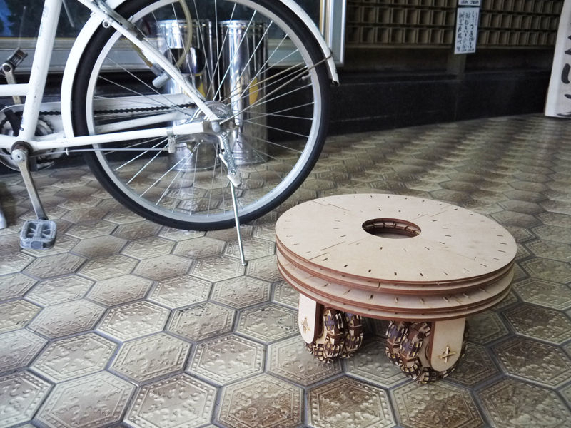 طرح چهارپایه چرخدار مناسب برای استفاده در دستگاه های cnc چوب و cnc لیزر - laser cut wheel stool dxf file