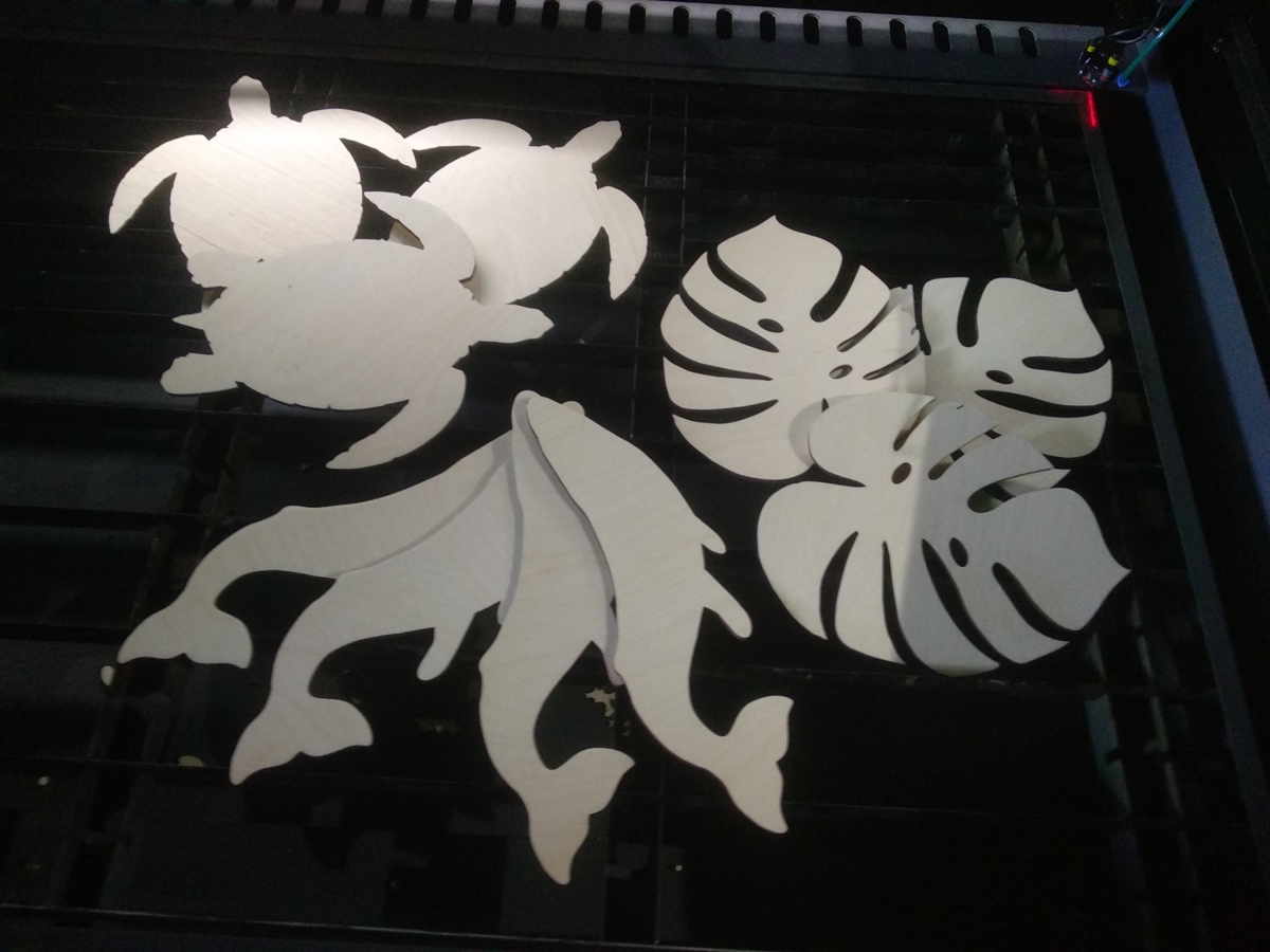 طرح لاک پشت و نهنگ و برگ مانسترا مناسب برای استفاده در دستگاه های cnc چوب و cnc لیزر - laser cut turtle whale and monstera leaf cdr file