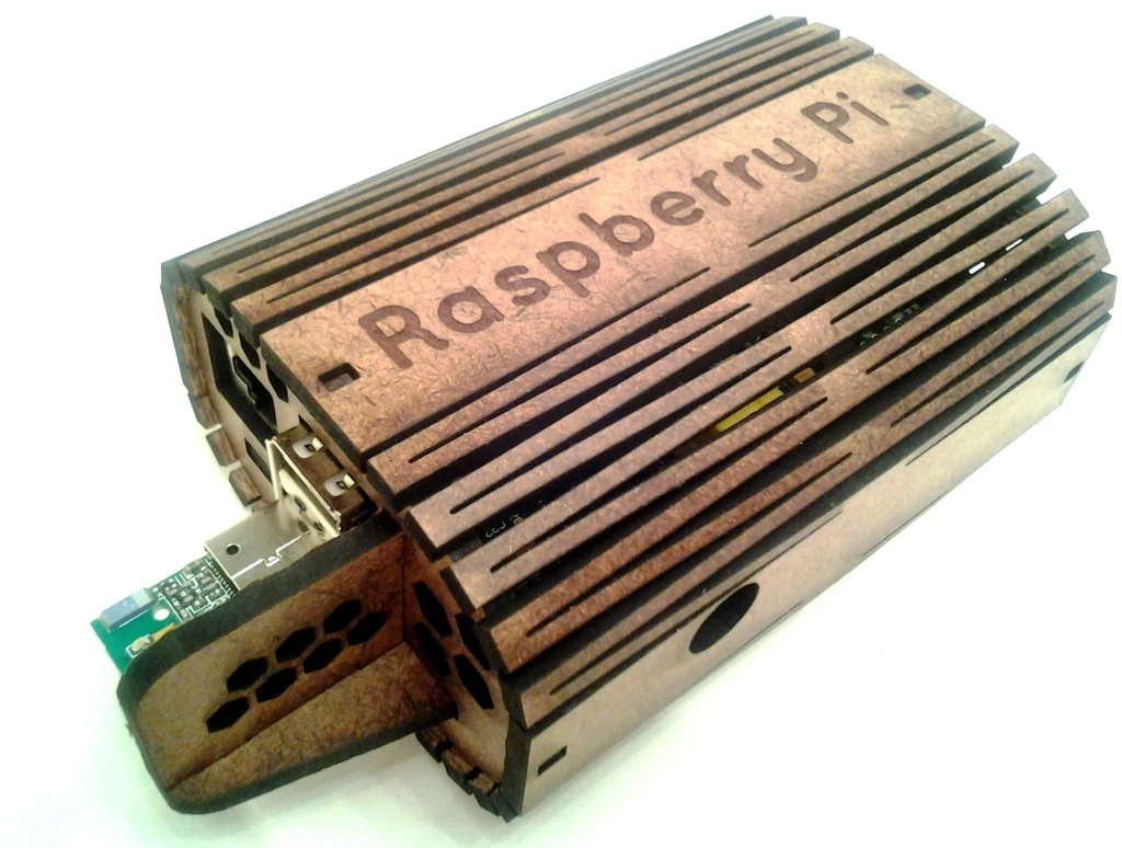 طرح قاب رزبری پای مناسب برای استفاده در دستگاه های cnc چوب و cnc لیزر - laser cut raspberry pi case svg file