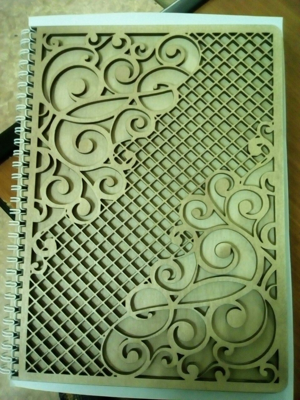 طرح جلد دفترچه یادداشت تزئینی مناسب برای استفاده در دستگاه های cnc چوب و cnc لیزر - laser cut decorative notebook cover design cdr file