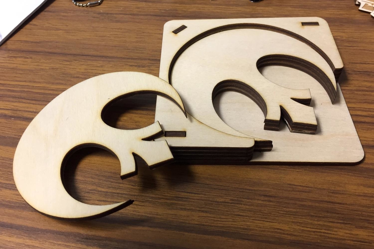 طرح لوگو اتحاد شورشیان جنگ ستارگان با قاب فلزی مناسب برای استفاده در دستگاه های cnc چوب و cnc لیزر - laser cut star wars rebel alliance logo coasters with holder svg file