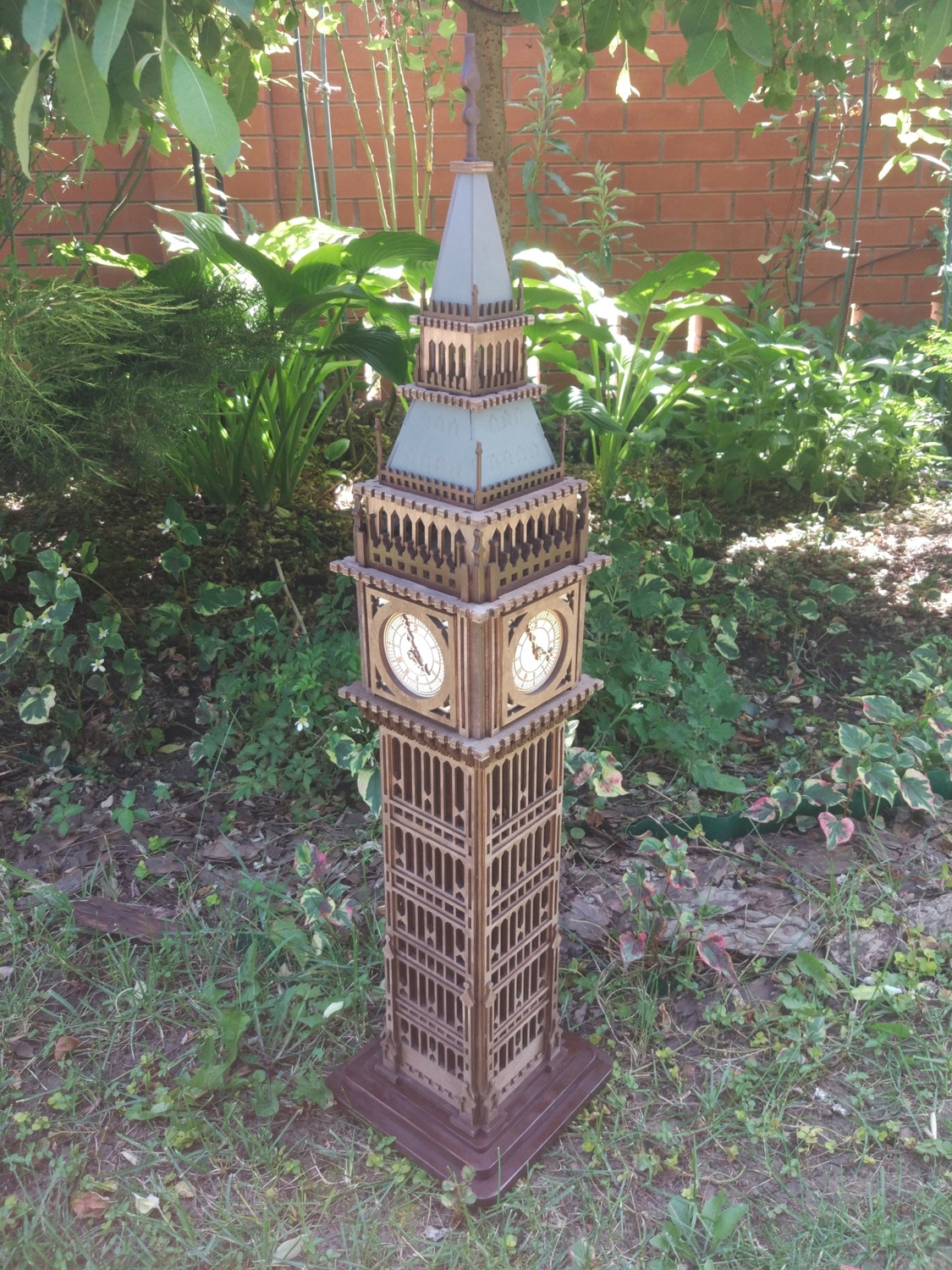 طرح مدل سه بعدی چوب بیگ بن لندن با مناسب برای استفاده در دستگاه های cnc چوب و cnc لیزر - laser cut london big ben 3d wood model cdr file
