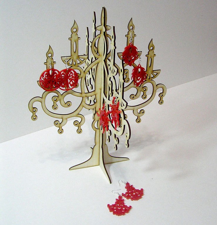 طرح آویز جواهرات شمعدانی مناسب برای استفاده در دستگاه های cnc چوب و cnc لیزر - candlestick jewelry hanger laser cut cdr file