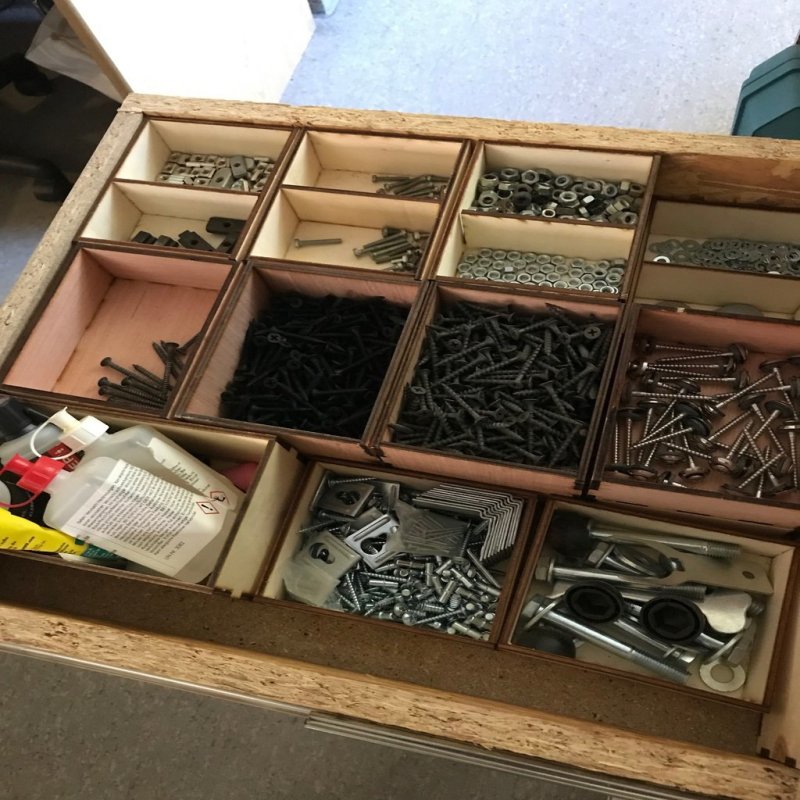 طرح جعبه ابزار برای پیچ مناسب برای استفاده در دستگاه های cnc چوب و cnc لیزر - laser cut toolbox for screws