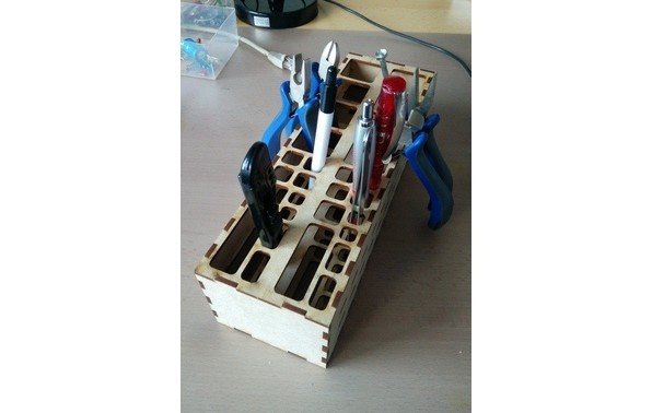 طرح دارنده ابزار مناسب برای استفاده در دستگاه های cnc چوب و cnc لیزر - laser cut tool holder