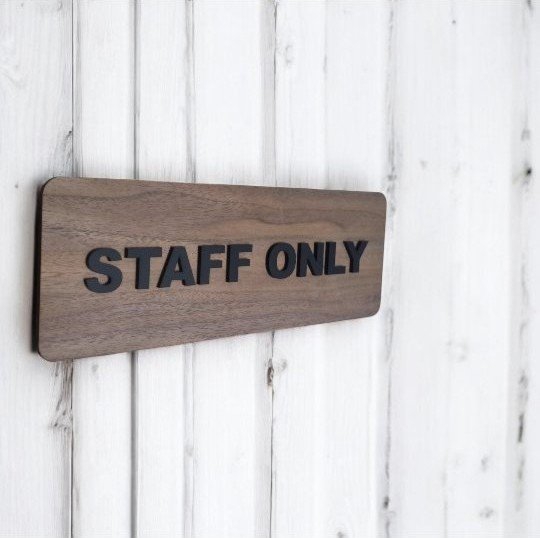 طرح تابلوی مخصوص کارکنان با مناسب برای استفاده در دستگاه های cnc چوب و cnc لیزر - laser cut staff only sign